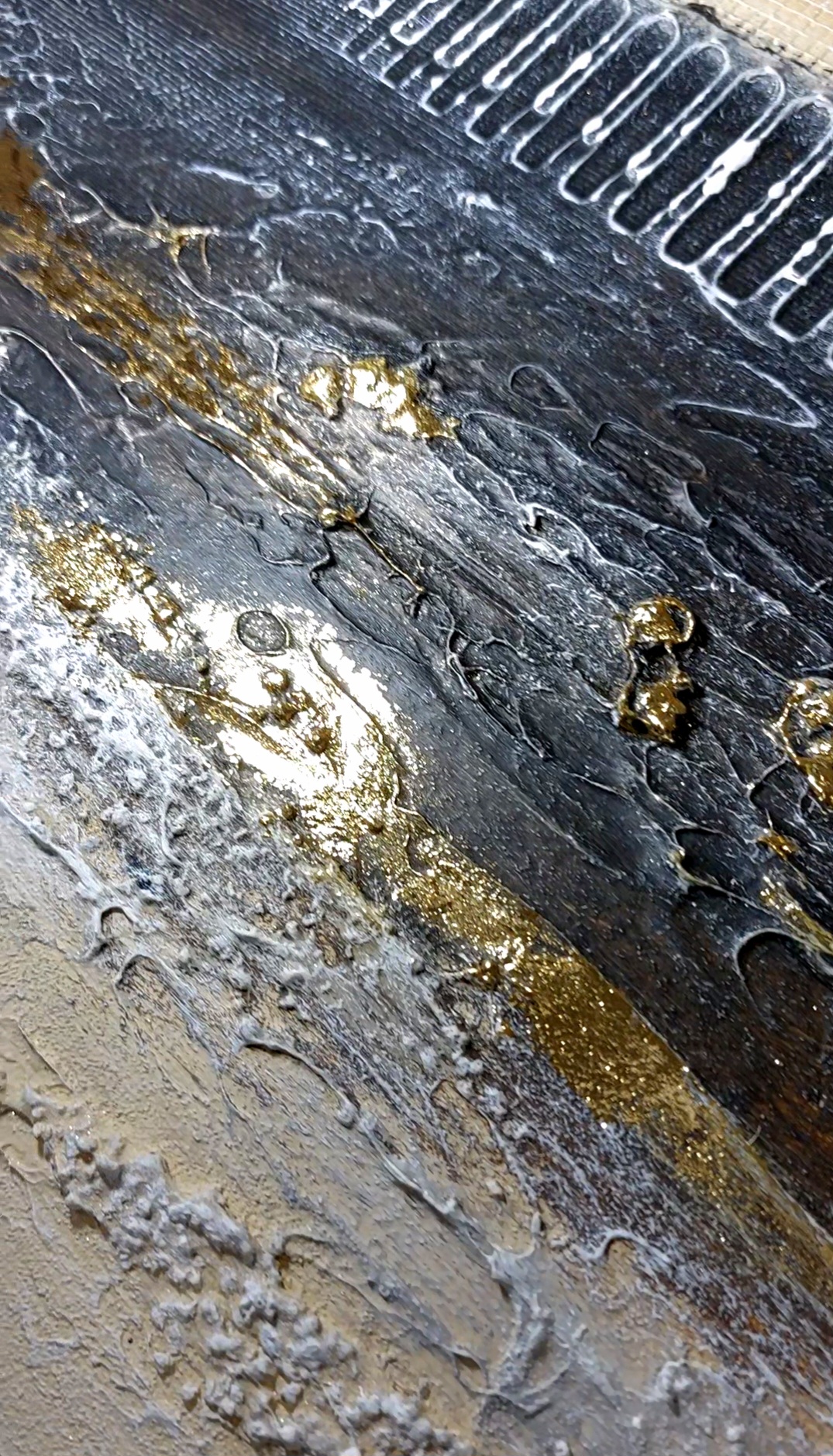 Abstraktní ručně malovaný obraz 214i detail struktury.